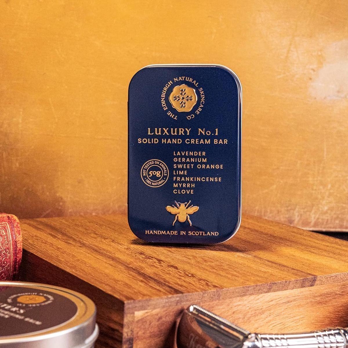 Edinburgh Skincare Gift Box for Men | Hunters Aftershave Balm, Gentlemen`s Daily Moisturising Serum - Image 2
